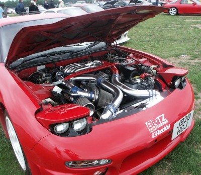 Mazda RX7 Engine : click to zoom picture.